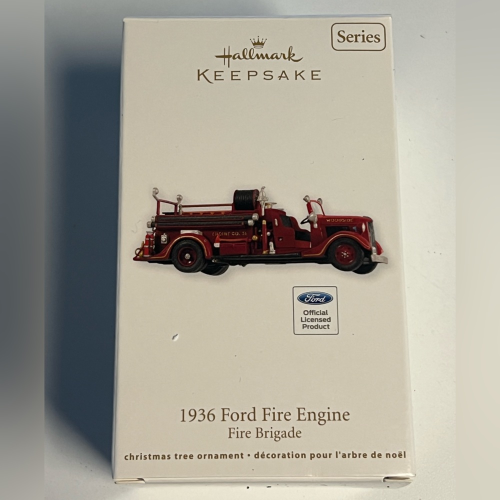 Hallmark 1936 Ford Fire Engine Ornament - Classic Red